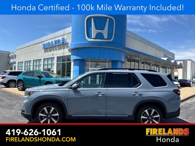 2025 Honda Pilot Touring AWD's photo