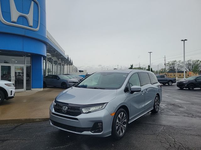 2026 Honda Odyssey Elite's photo
