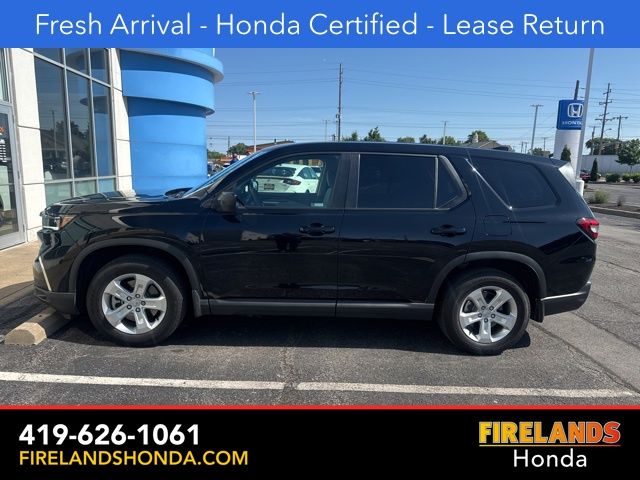 2023 Honda Pilot LX AWD's photo