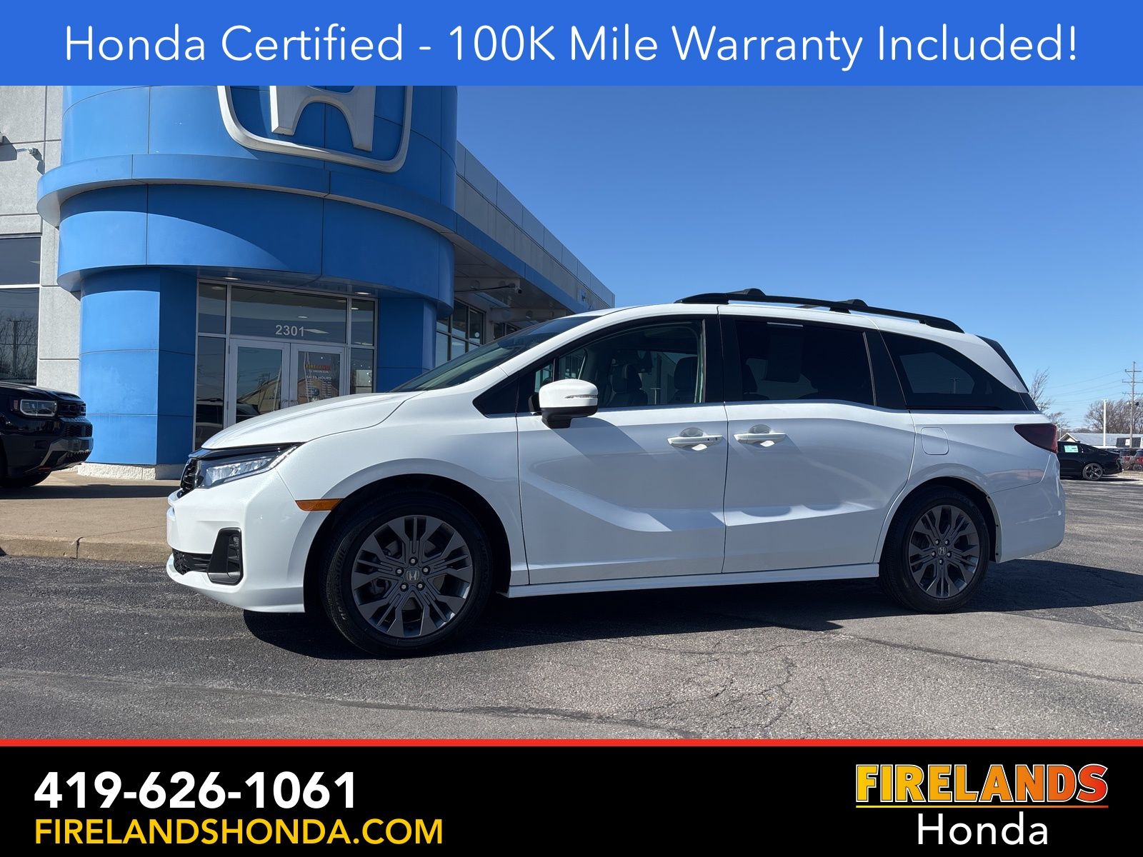 2025 Honda Odyssey Touring's photo
