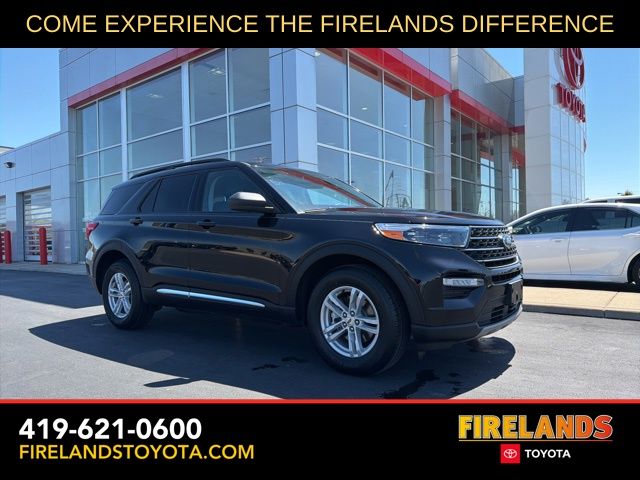 2024 Ford Explorer XLT 4WD's photo