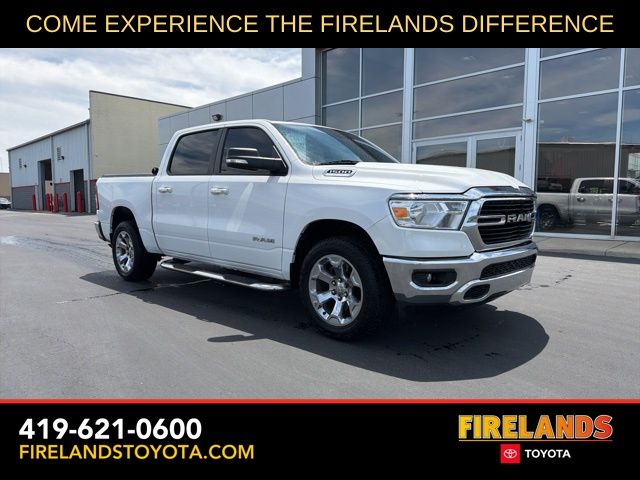 2019 RAM 1500 Big Horn/Lone Star 4x4 Crew Cab 5'7's photo