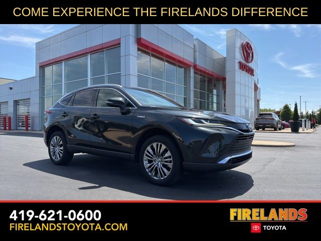 2021 Toyota Venza Limited Hybrid AWD's photo