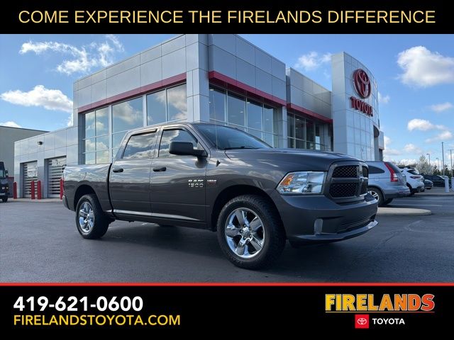 2017 RAM 1500 Express 4x4 Crew Cab 5'7's photo