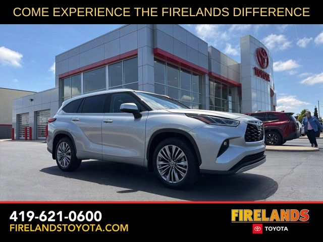 2021 Toyota Highlander Platinum 4x4 V6's photo