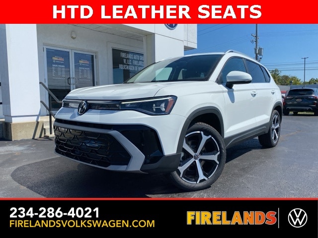 2025 Volkswagen Taos SEL's photo