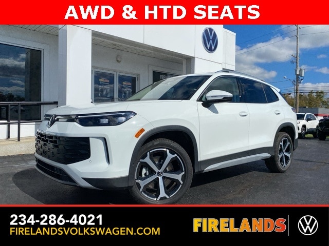 2025 Volkswagen Tiguan SE's photo