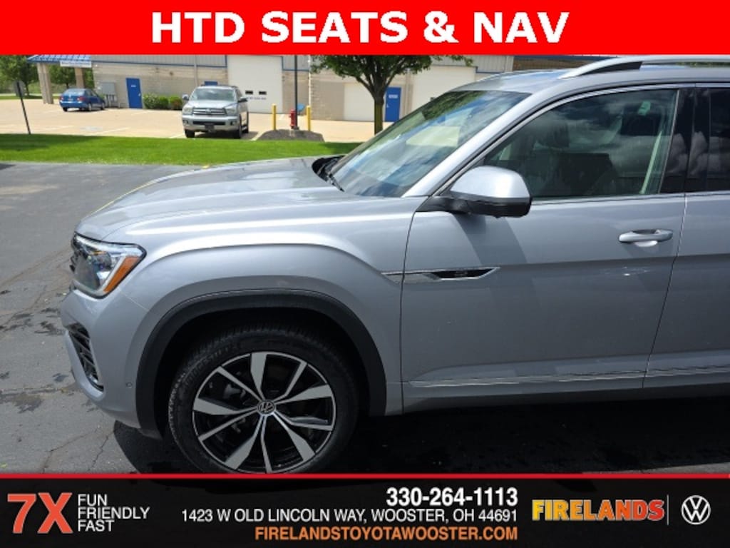 New 2025 Volkswagen Atlas 2.0T SEL Premium R-Line SUV