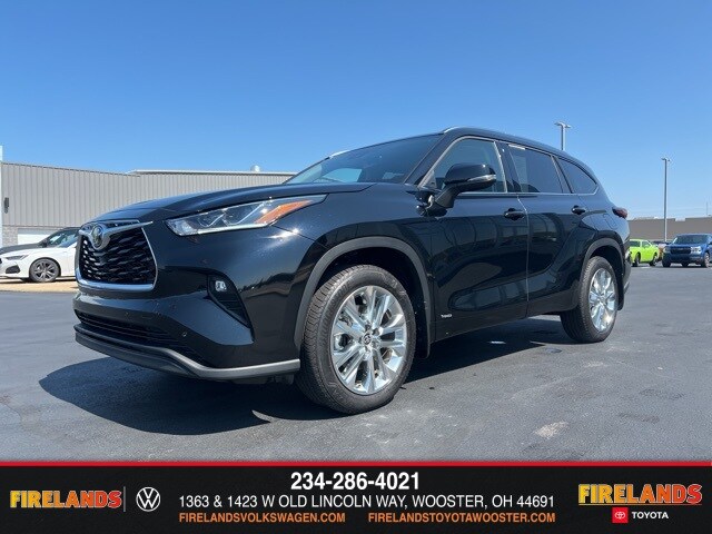 2025 Toyota Highlander Hybrid Limited photo 2