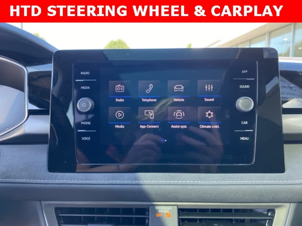 New 2025 Volkswagen Taos 1.5T SE Black SUV