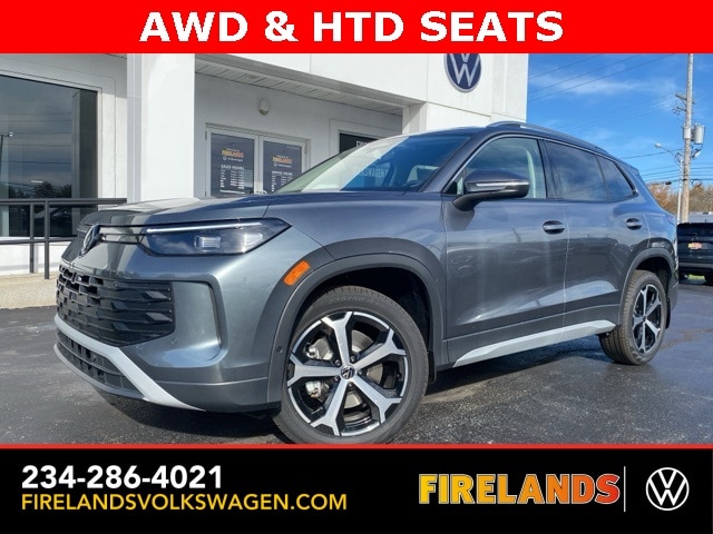 2026 Volkswagen Tiguan SE's photo