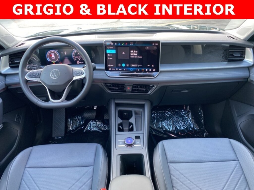 New 2025 Volkswagen Tiguan 2.0T SE SUV