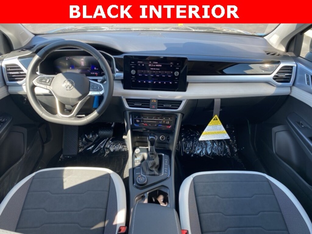 New 2025 Volkswagen Taos 1.5T SE SUV