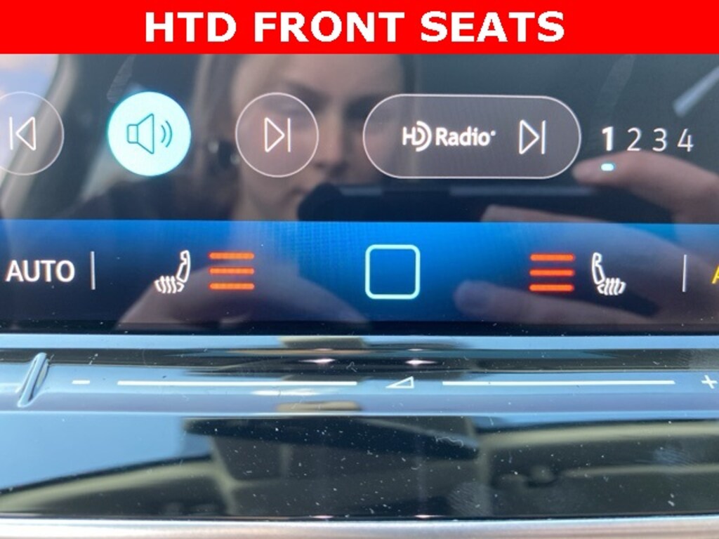 New 2025 Volkswagen Tiguan 2.0T SE SUV