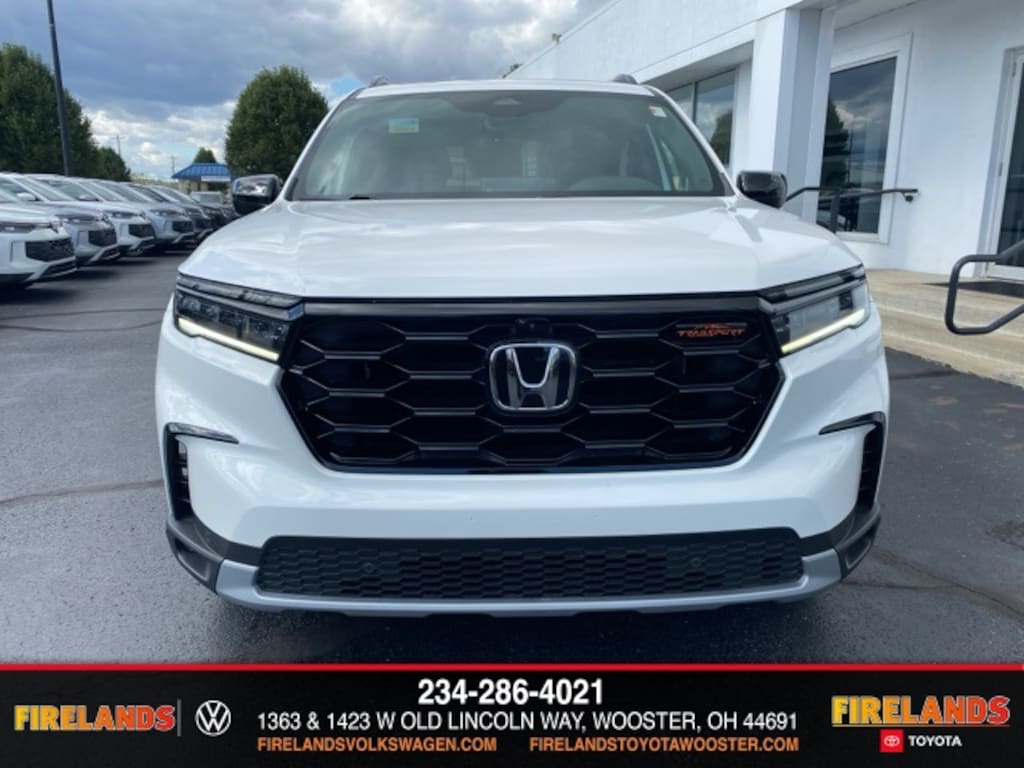 Used 2024 Honda Pilot TrailSport SUV