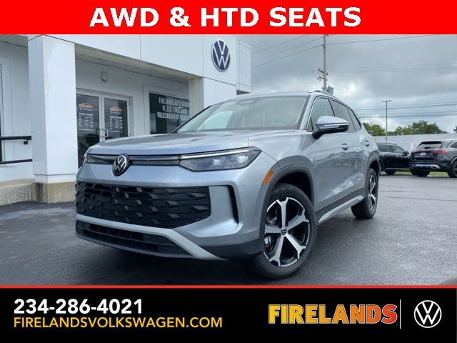 2025 Volkswagen Tiguan SE's photo
