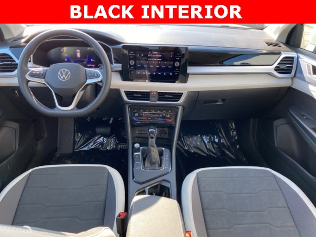 New 2025 Volkswagen Taos 1.5T SE SUV