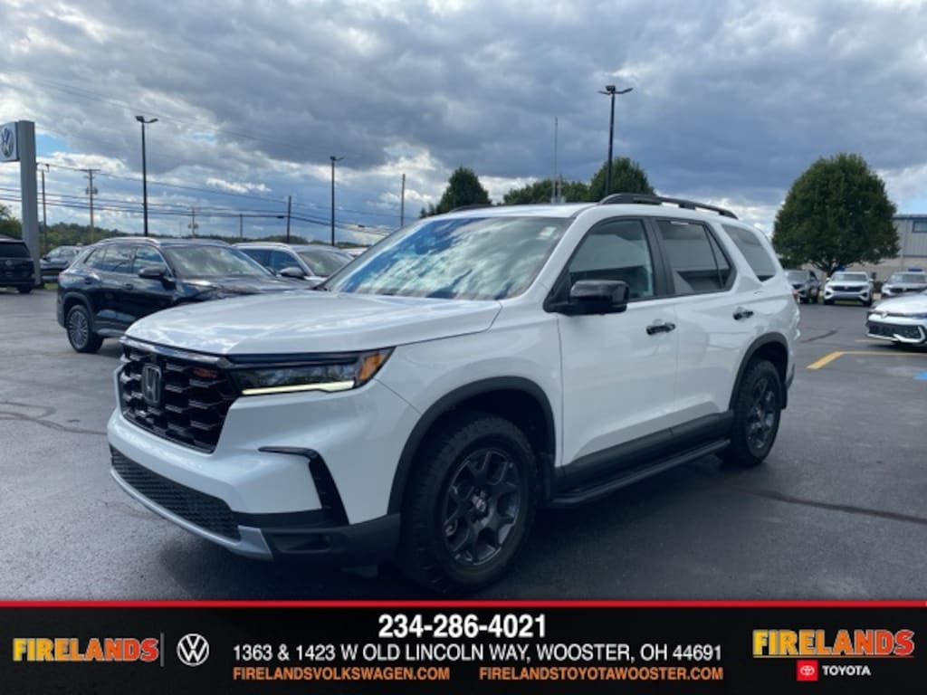 Used 2024 Honda Pilot TrailSport SUV