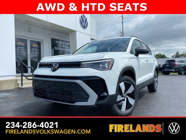 2025 Volkswagen Taos S's photo