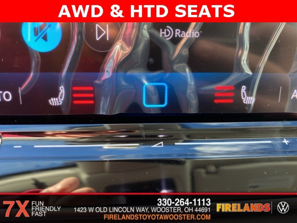 New 2025 Volkswagen Tiguan 2.0T SE SUV