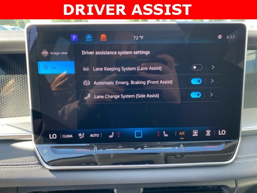 New 2025 Volkswagen Tiguan 2.0T SE SUV