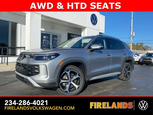 2025 Volkswagen Tiguan SE's photo