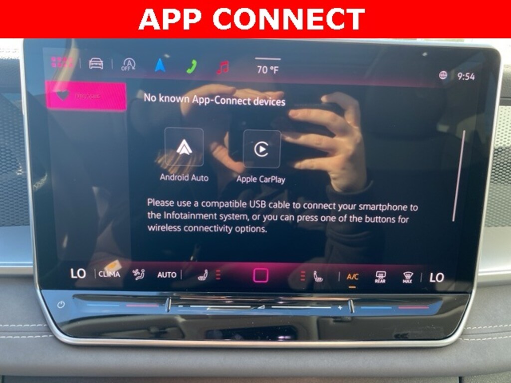 New 2025 Volkswagen Tiguan 2.0T SE SUV