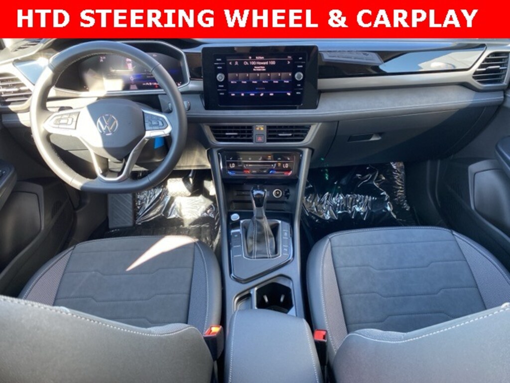 New 2025 Volkswagen Taos 1.5T SE Black SUV