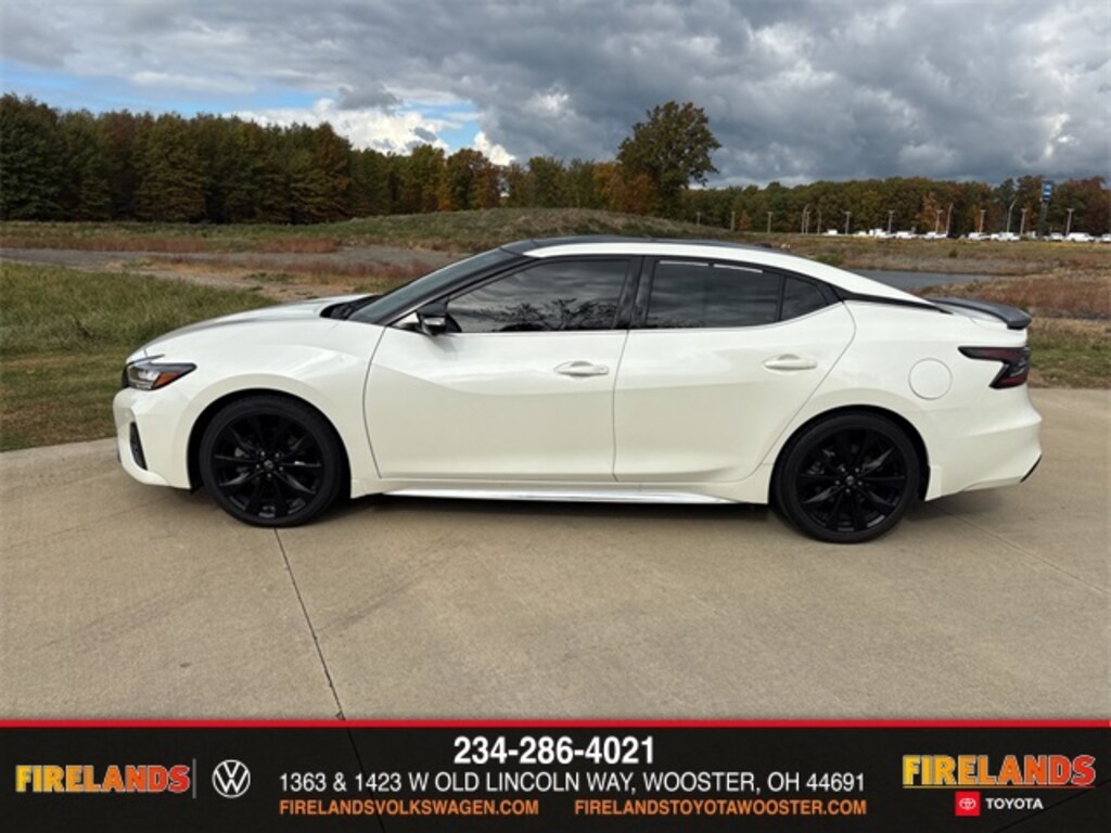 Used 2023 Nissan Maxima SR Sedan
