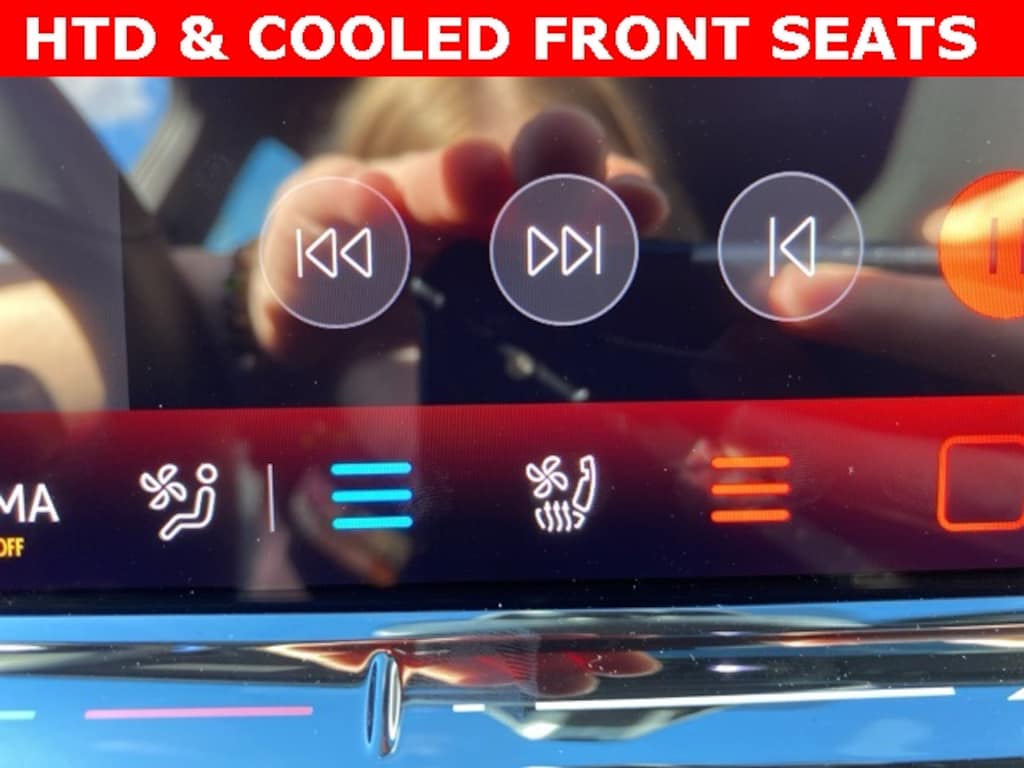 New 2025 Volkswagen Golf GTI 2.0T SE Hatchback