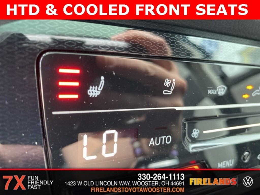 New 2025 Volkswagen Taos 1.5T SEL SUV