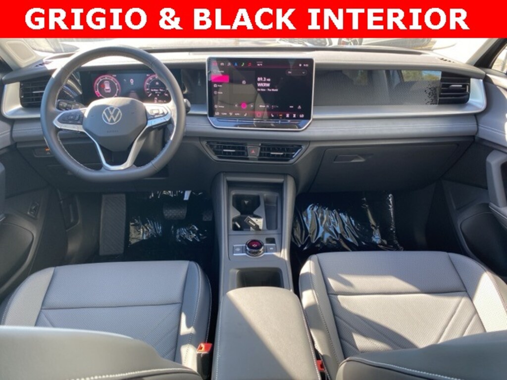 New 2025 Volkswagen Tiguan 2.0T SE SUV