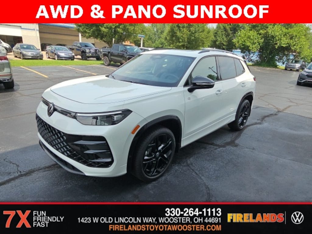 New 2025 Volkswagen Tiguan 2.0T SE R-Line Black SUV