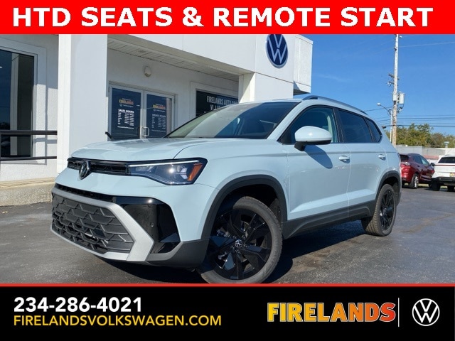 2025 Volkswagen Taos SE's photo