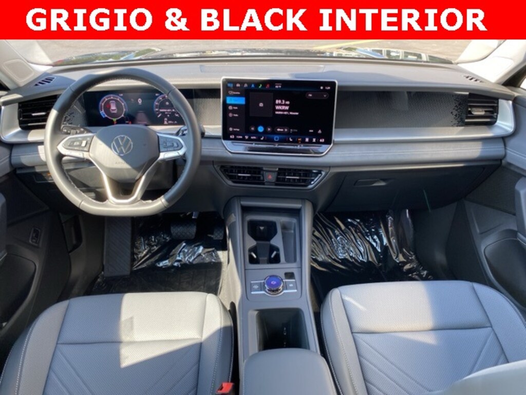 New 2025 Volkswagen Tiguan 2.0T SE SUV