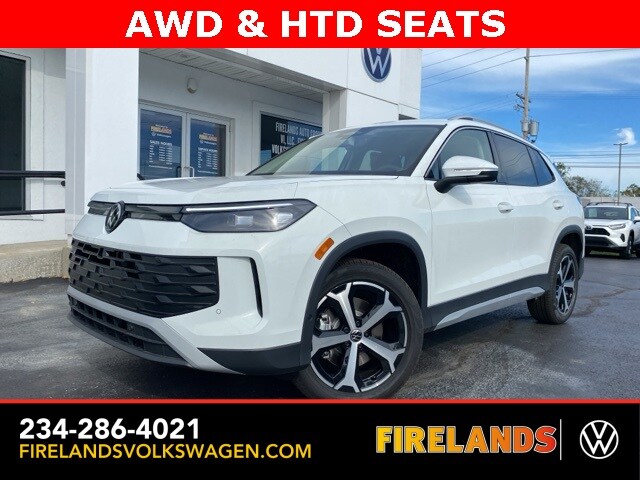 2026 Volkswagen Tiguan SE's photo