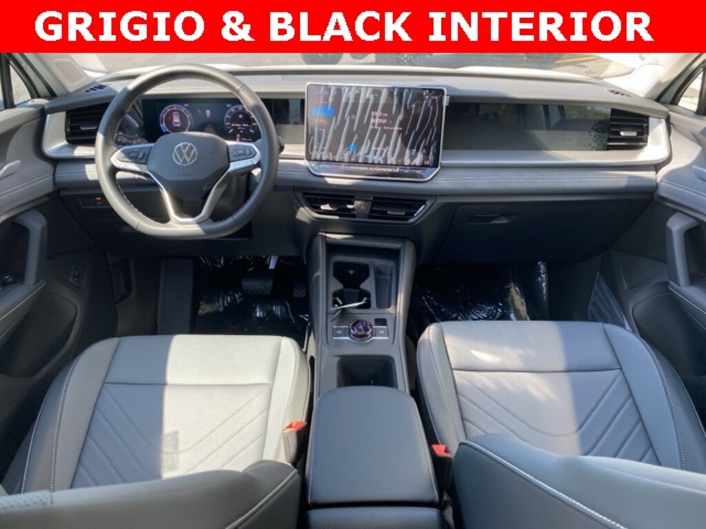 New 2025 Volkswagen Tiguan 2.0T SE SUV