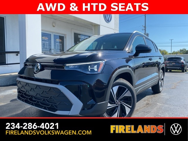 2025 Volkswagen Taos SE's photo