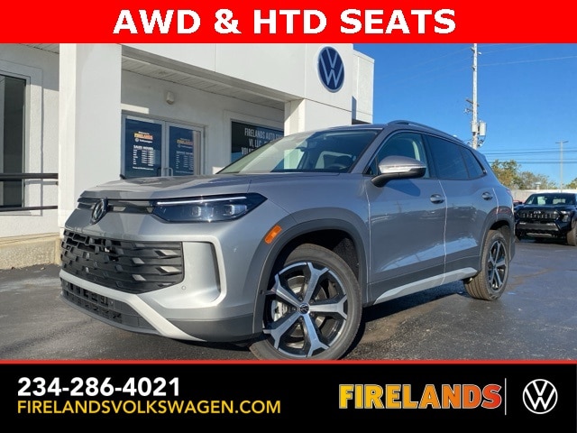2025 Volkswagen Tiguan SE's photo