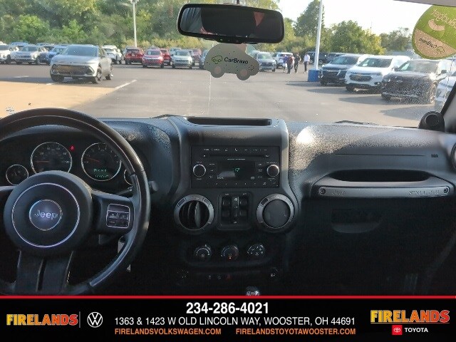 2014 Jeep Wrangler Unlimited Sport photo 4