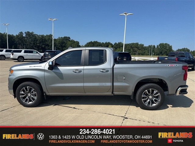 2023 Chevrolet Silverado 1500 LT photo 2