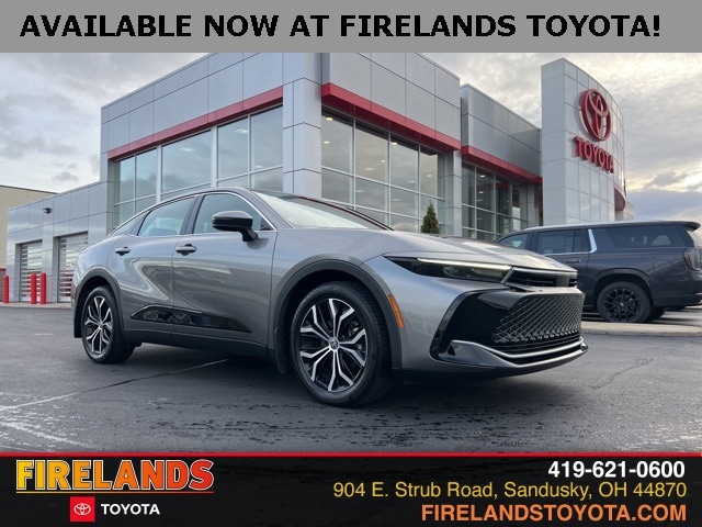 2023 Toyota Crown XLE's photo