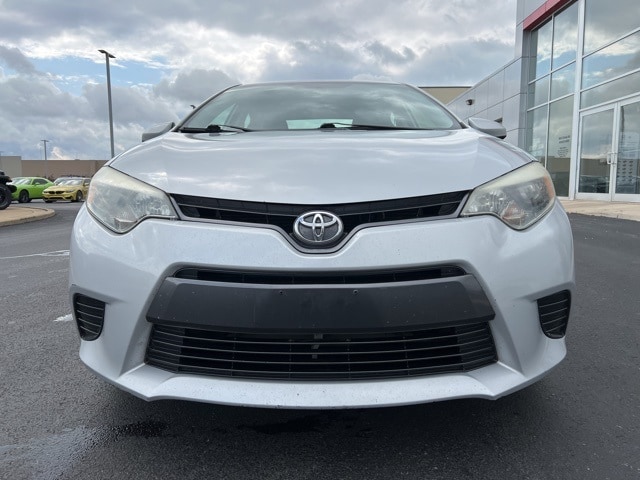 Used 2015 Toyota Corolla LE with VIN 2T1BURHE6FC238483 for sale in Sandusky, OH