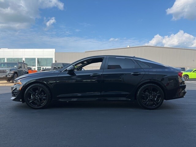 2022 Kia K5 GT-Line photo 4