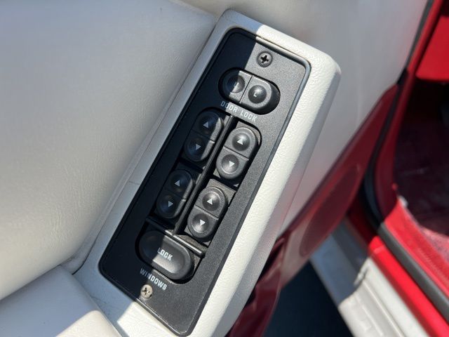 1991 Ford Mustang - Photo 23