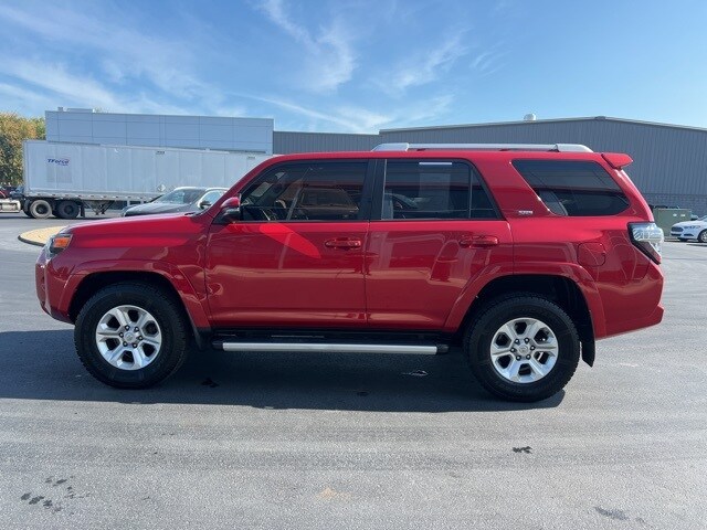 2018 Toyota 4Runner SR5 Premium photo 4
