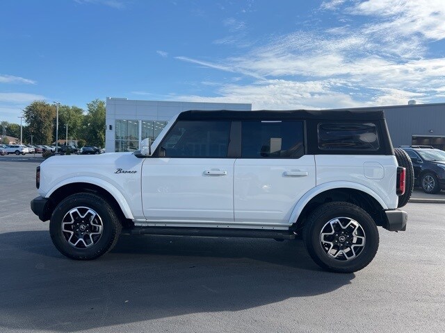 2021 Ford Bronco Outer Banks photo 3