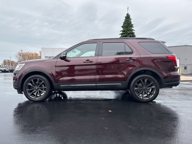 2018 Ford Explorer XLT photo 3