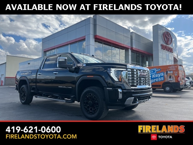 2024 GMC Sierra 2500HD Denali's photo