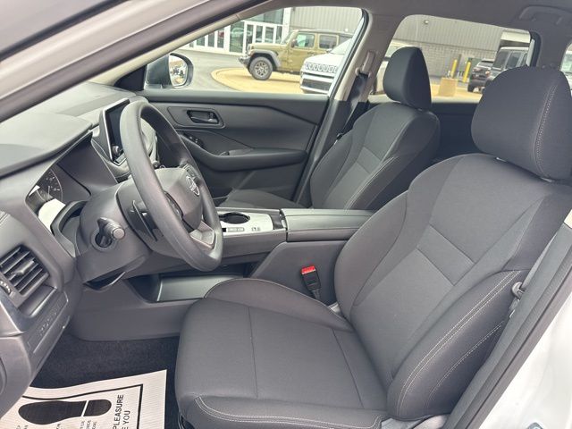 2025 Nissan Rogue S - Photo 13